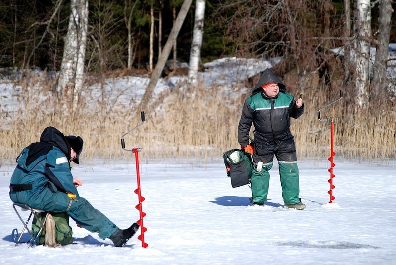 Catch the Thrill of Ice Fishing Online in the UK This Season in United Kigdom